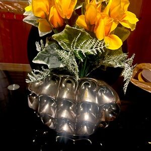 Beautiful vase silver very beautiful flowers included glassceramic